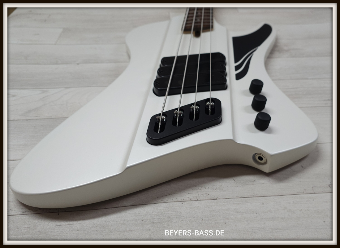 Dingwall D-Roc Standard 4 PF, Ducati White